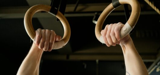 Evolua nos Movimentos Ginásticos do CrossFit com Técnica